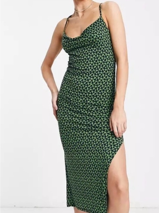 Abercrombie & Fitch Dresses & Skirts - Abercrombie & Fitch Green Geometric Cowl Midi Dress